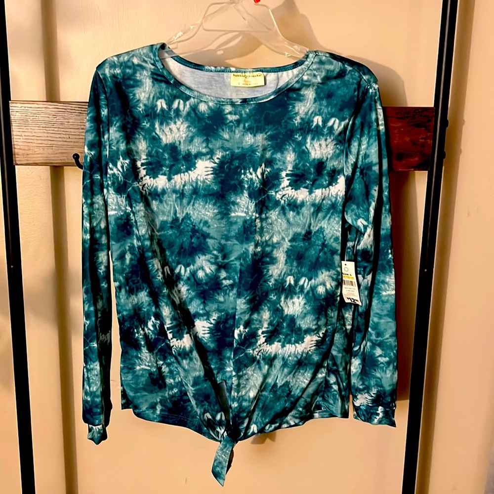 Long sleeve front tied T